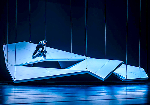 French Design Awards - 25's Cijin White Roses Chronicle