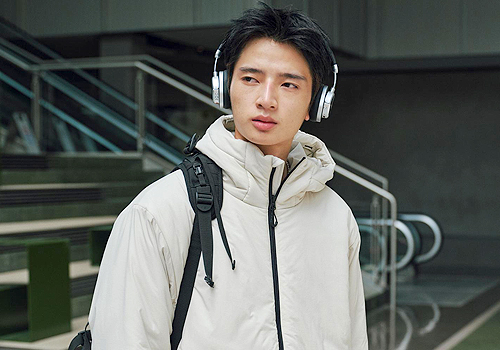 French Design Awards Winner - Primaloft “Star Trail” Minimalist Hooded Puffer by Wuxi Lingluo Clothing Technology Co., Ltd.