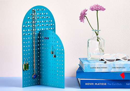 French Design Awards - Modern Geometry Jewelry Stand