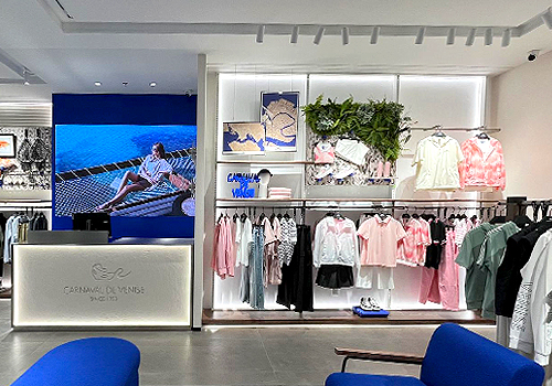 French Design Awards Winner - CARNAVAL DE VENISE by Biemlofen Garment Co., Ltd.