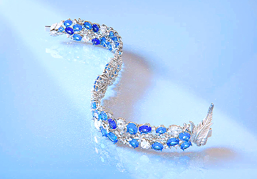 French Design Awards - Waltz of snowflakes 