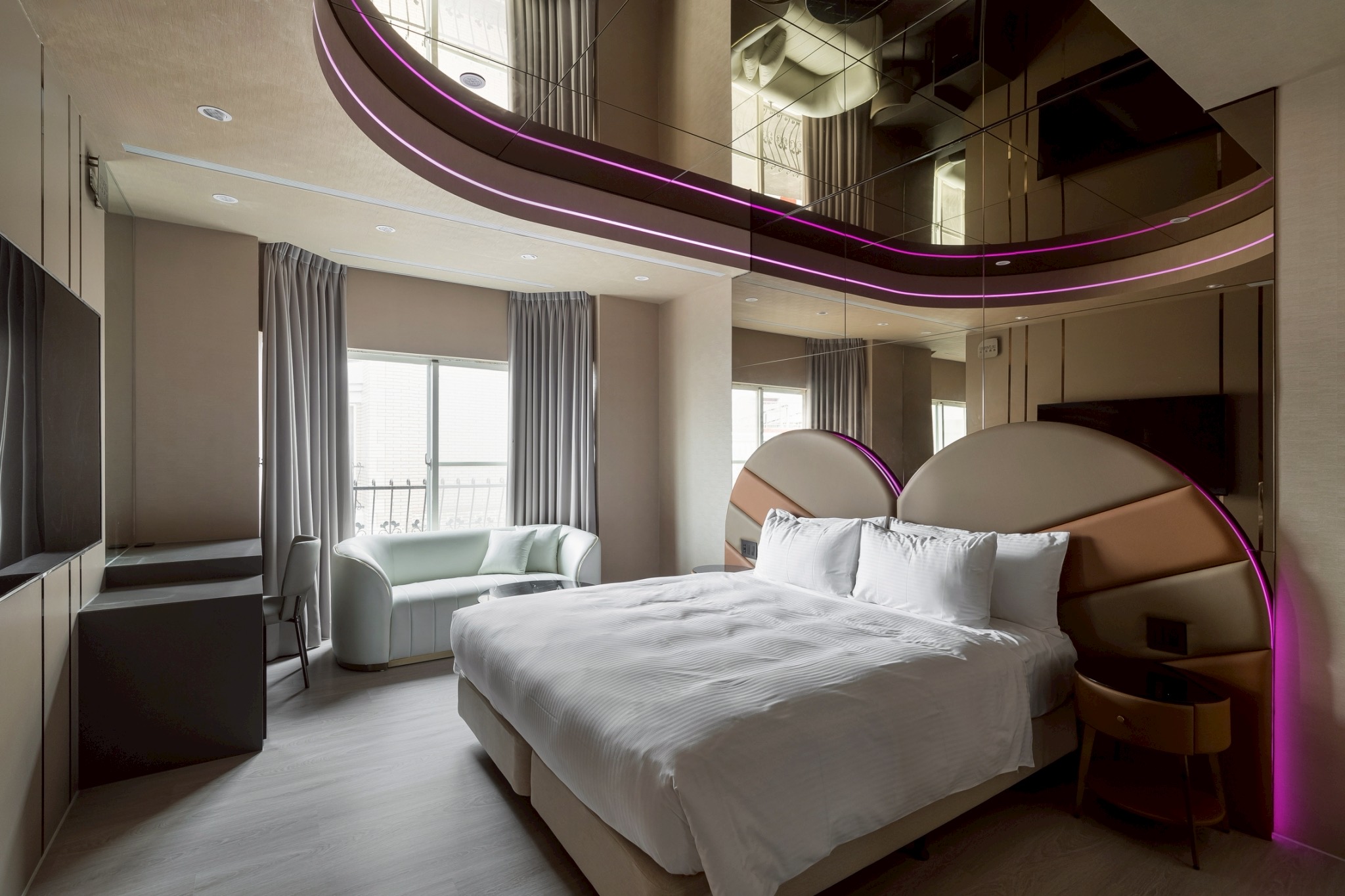 French Design Awards Winner - Floating Light, Traveling Dreams by  Shan-shih design